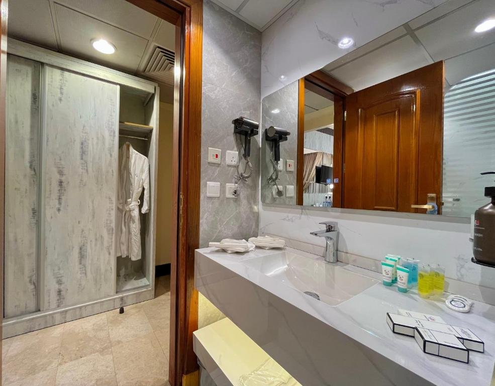 Madinah Hotel Image